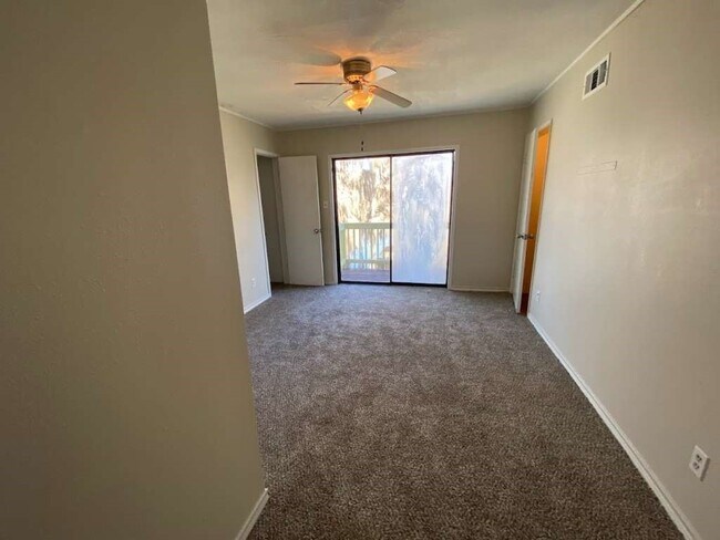 Building Photo - 201 Ferguson Dr