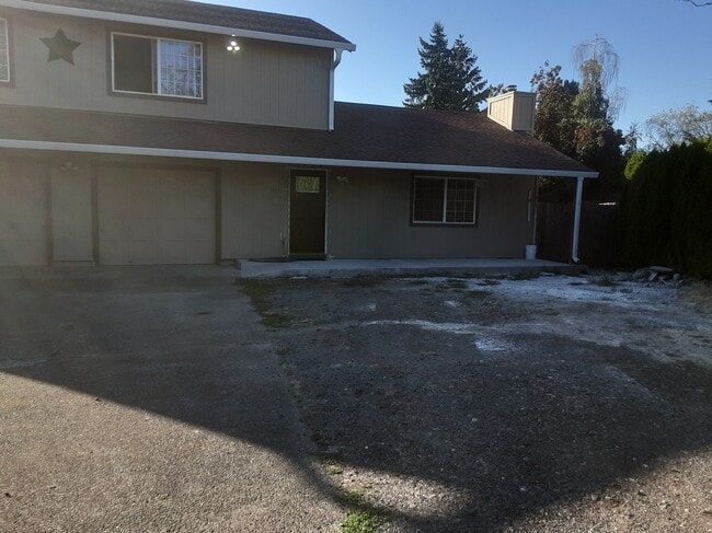 Primary Photo - 14702 SE 16th Cir