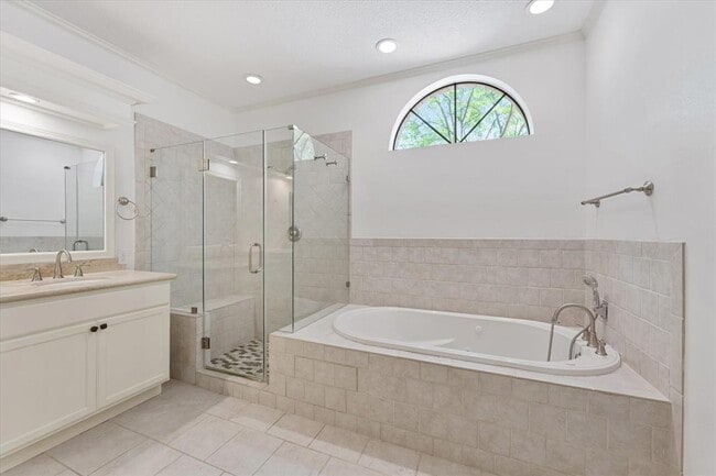 Building Photo - 41 Sweetleaf Ct