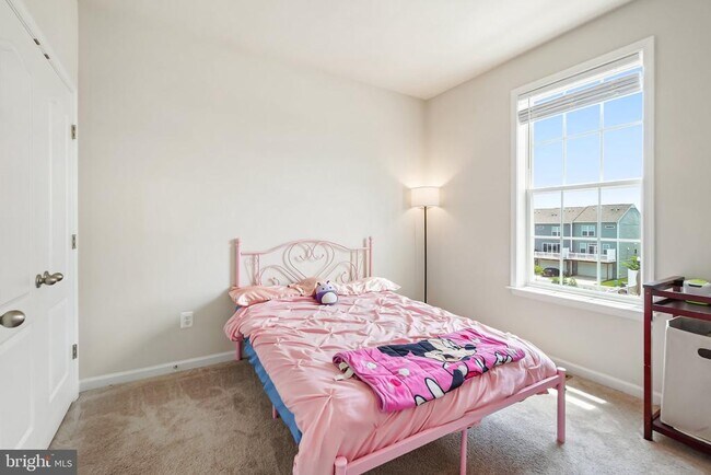 Building Photo - 6052 Krantz Dr