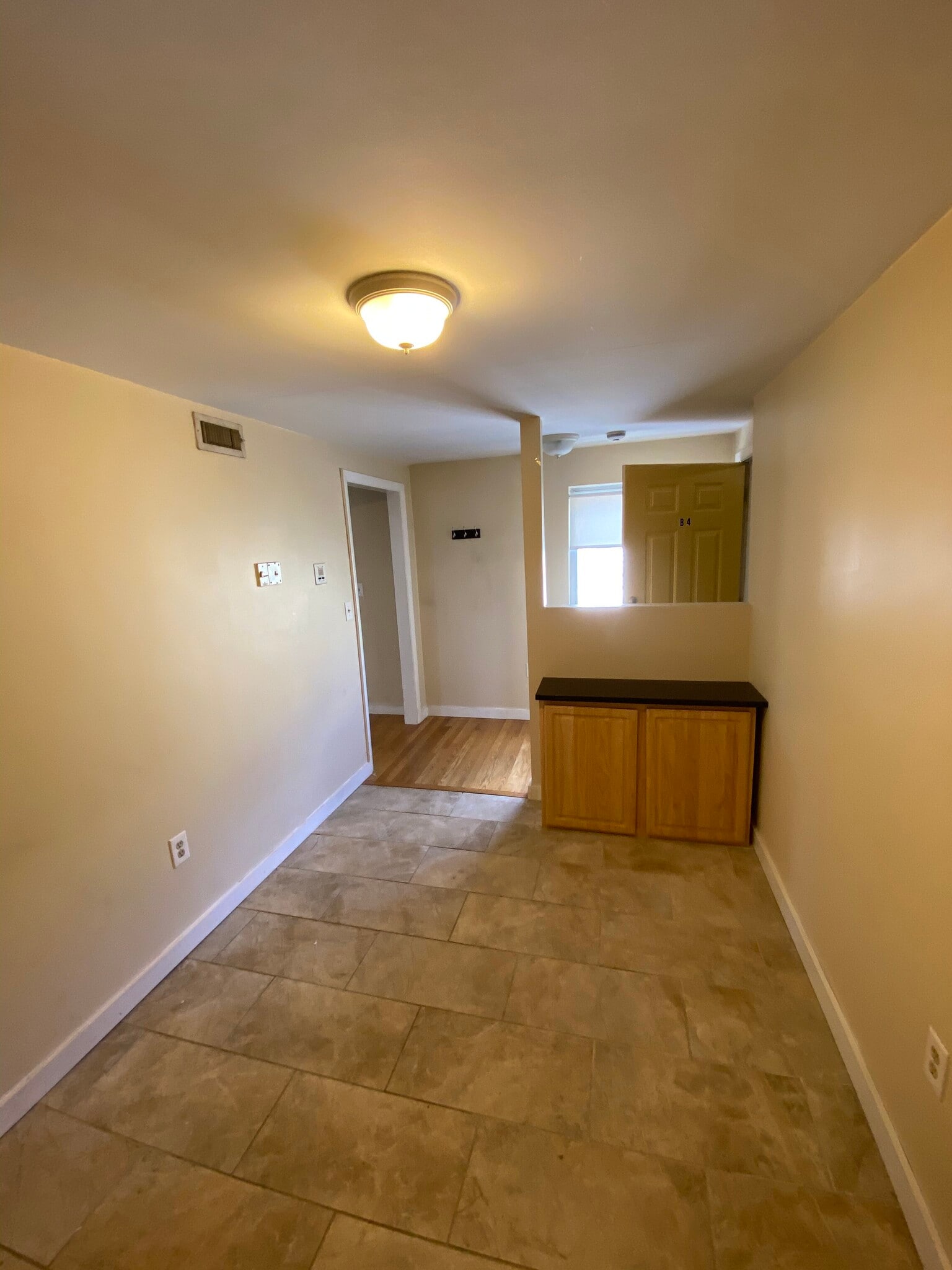 Building Photo - 382 Dorchester St