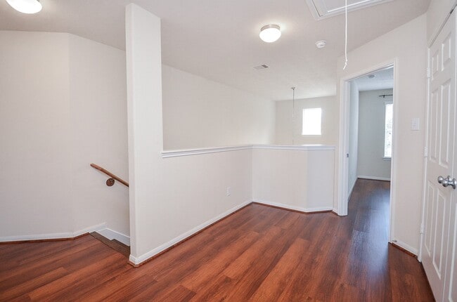 Building Photo - 26715 Mandrake Falls Ct