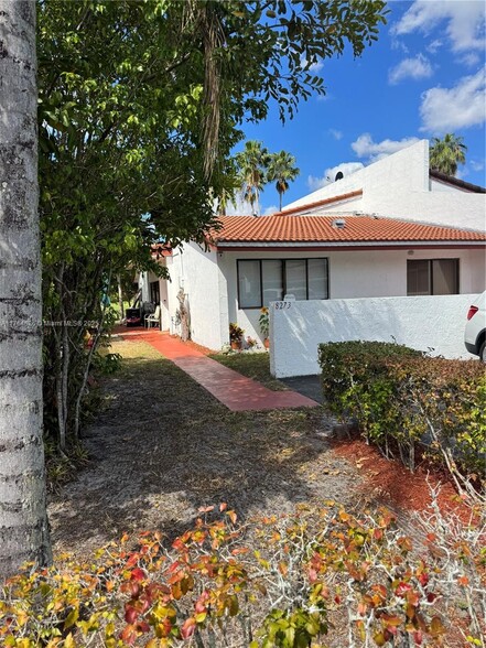 Primary Photo - 8273 NW 36th St