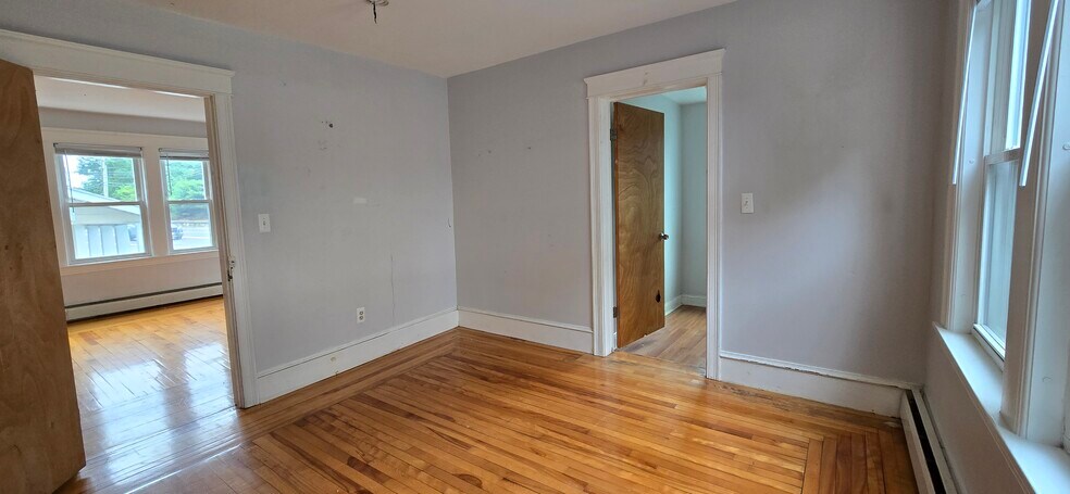 Building Photo - 71 S Quinsigamond Ave