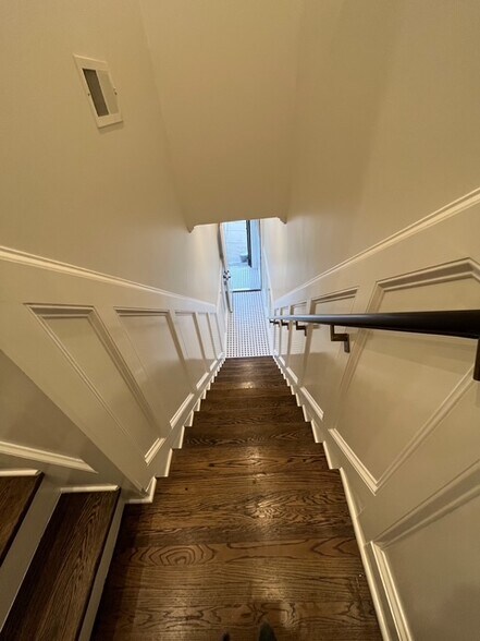 Building Photo - 407 N McBride St