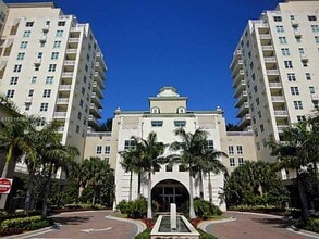 Building Photo - 350 N Federal Hwy