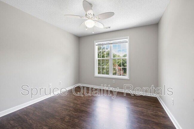 Building Photo - 2640 Farlow Gap Ln