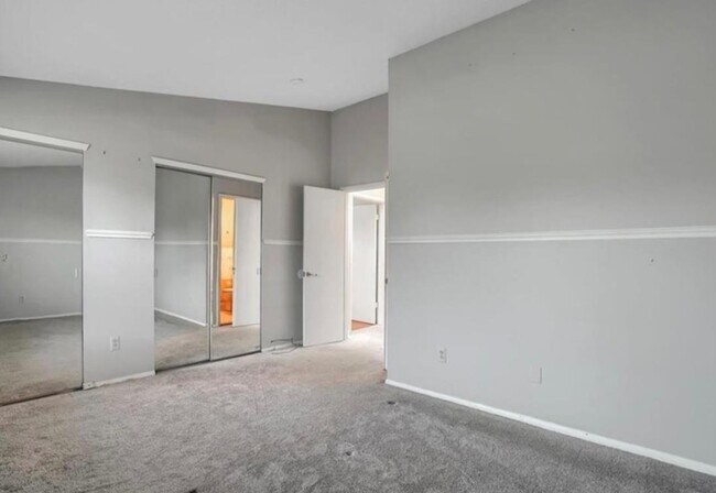Building Photo - 3404 Whispering Hills Dr