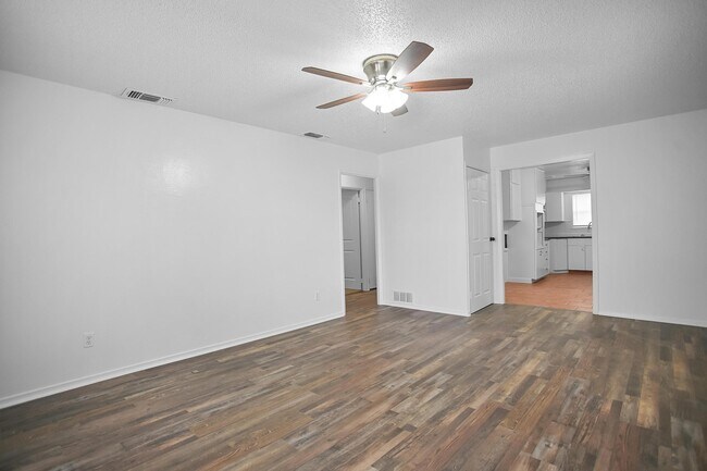 Building Photo - 1307 61st St