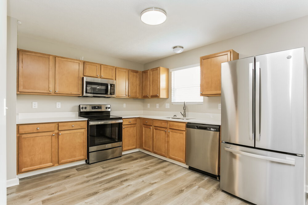 Building Photo - 804 Zeller Dr