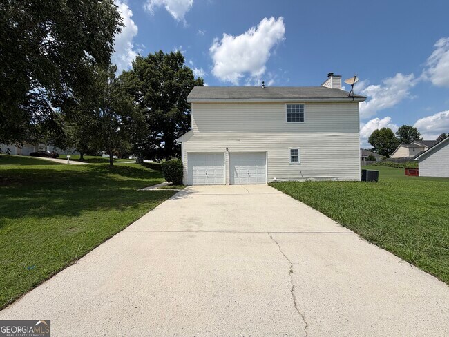 Building Photo - 10744 Misty Meadows Ct