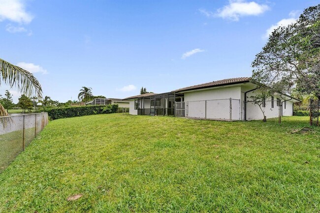 Building Photo - 3630 N 55th Ave