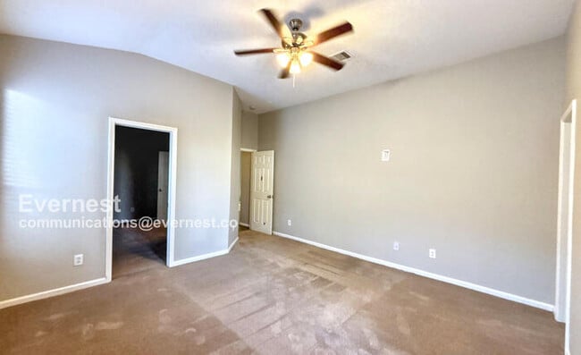 Building Photo - 21303 Bella Flora Ct