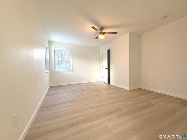 Building Photo - 275 Dayton Rd