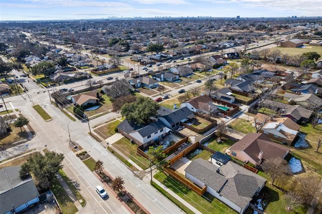 Building Photo - 1713 Baylor Dr