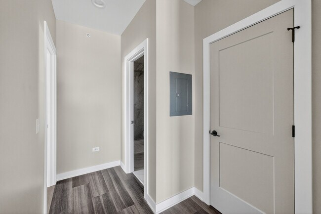 Building Photo - 1430 DeKalb Ave