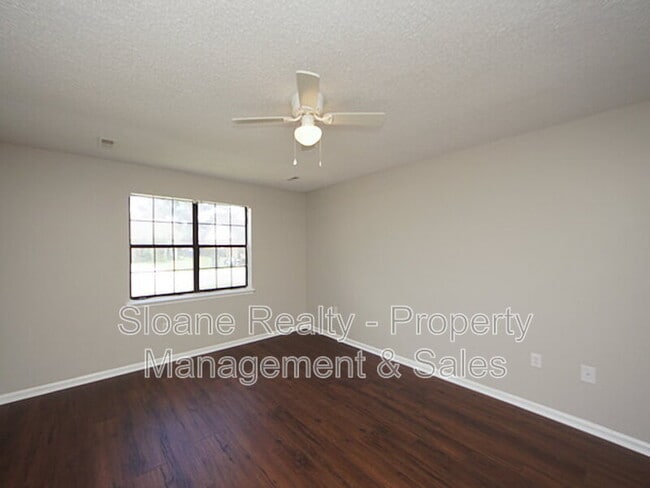Building Photo - 7616 Valleyview Cir