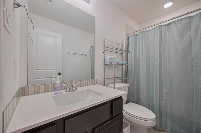 Building Photo - 9011 Bright Harbor Dr