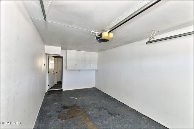 Building Photo - 4217 Canterbury Dr