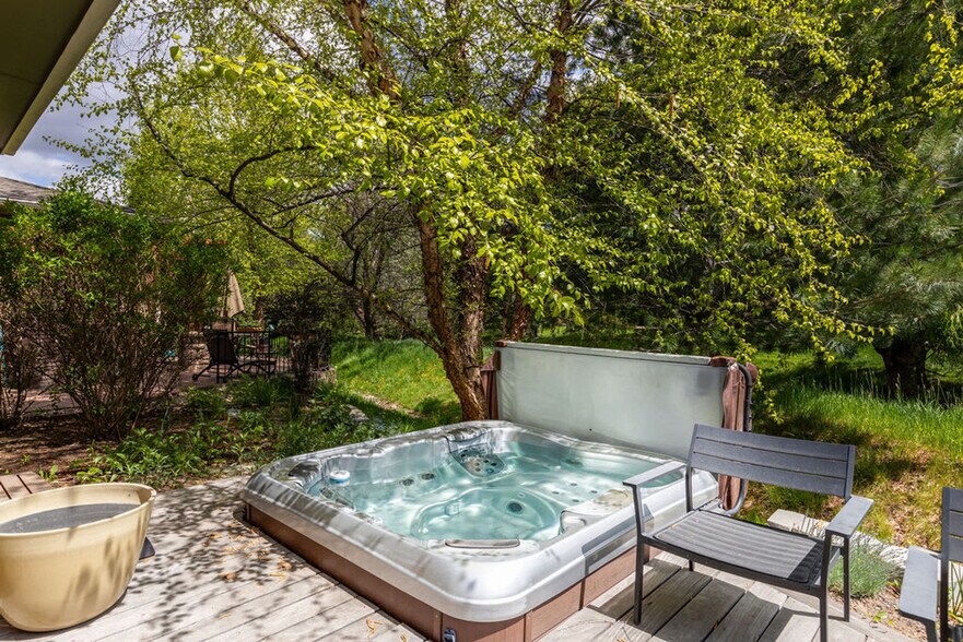 Building Photo - 3060 S Rookery Ln