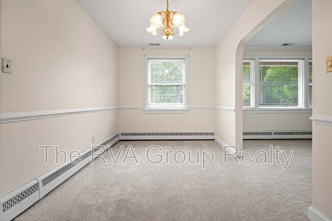 Building Photo - 10530 Lambeth Rd