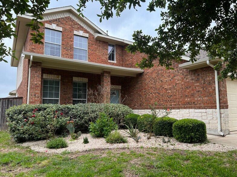 Building Photo - 11608 Glen Knoll Dr