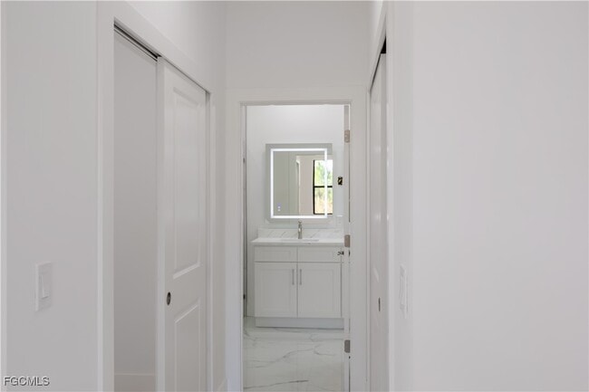 Building Photo - 849 Dowd Ave