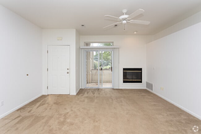 1BR, 1BA - 766 SF - Oasis Toledo