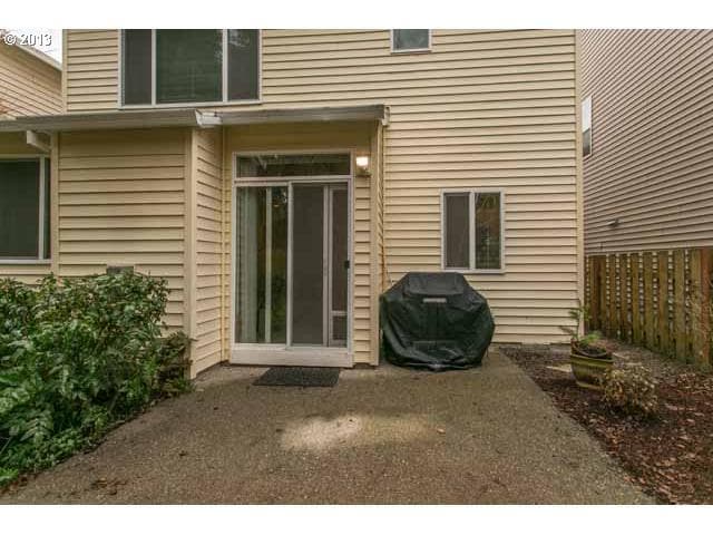 Building Photo - 5613 NE Canard Dr