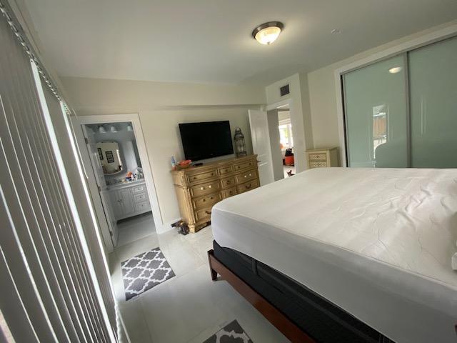 Building Photo - 6601 Lake Clarke Dr