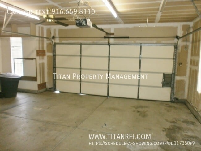 Building Photo - 8652 Meandering Way