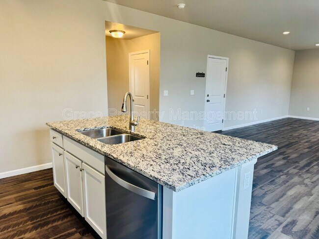 Building Photo - 1209 Huntington Ave