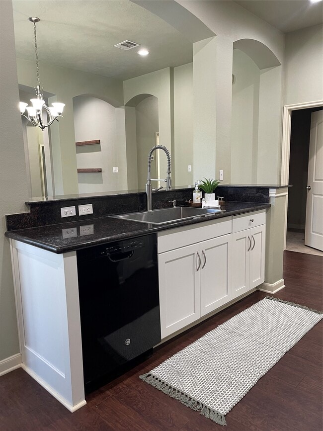 Building Photo - 951 Oak Terrace Dr