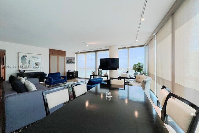 Building Photo - 101 20th St