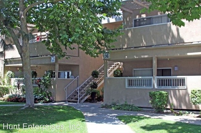 Building Photo - 8014 Mango Ave