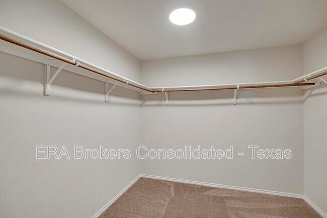 Building Photo - 31664 Bard Ln