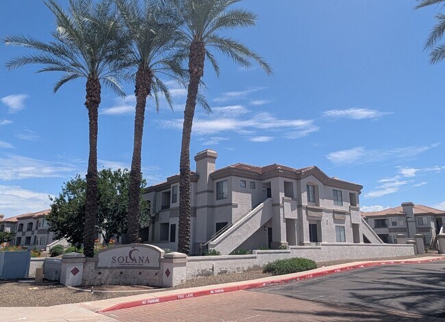 Building Photo - 1 Bedroom Condo in the Solana Townhome Community Near E Baseline Rd and S Higley Rd!