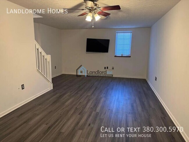 Building Photo - 6485 Nottinghill Trail Dr
