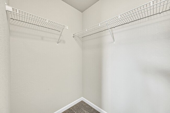 Building Photo - $2,040.95 -  3 bed, 2.5 bath Townhome in CO Springs with Central AC!