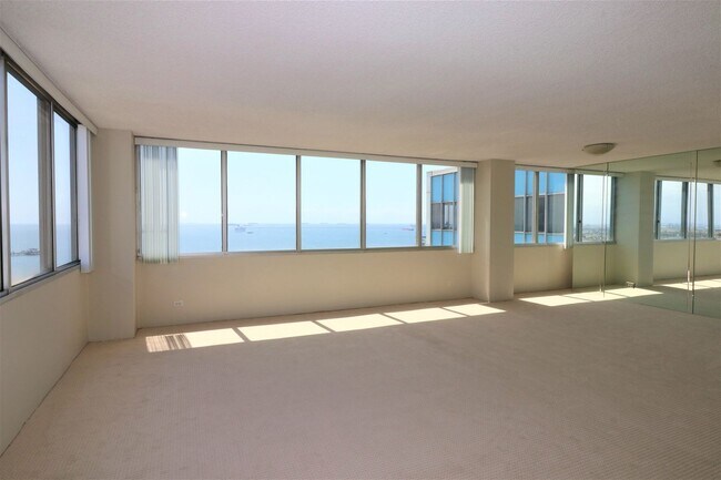 Building Photo - 2999 E Ocean Blvd