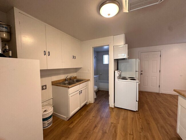 Building Photo - 3823 South 3200 West