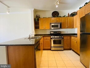 Building Photo - 12949 Centre Park Cir