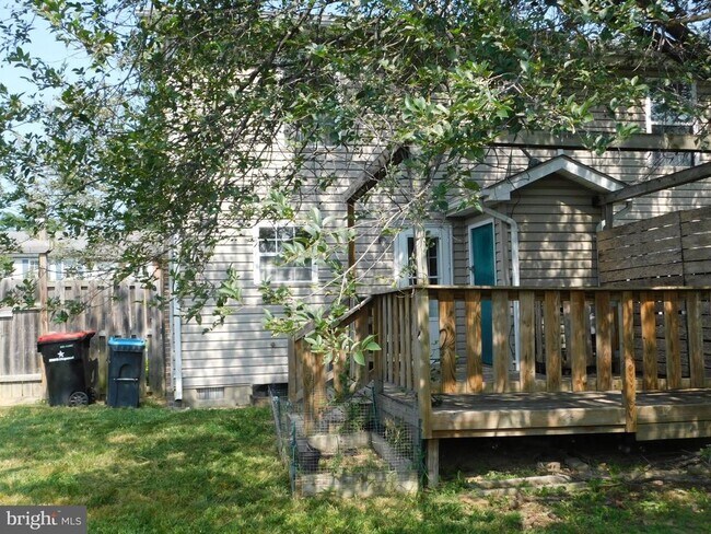 Building Photo - 214 Banbury Terrace