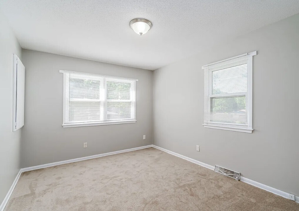 Building Photo - 2625 63rd St