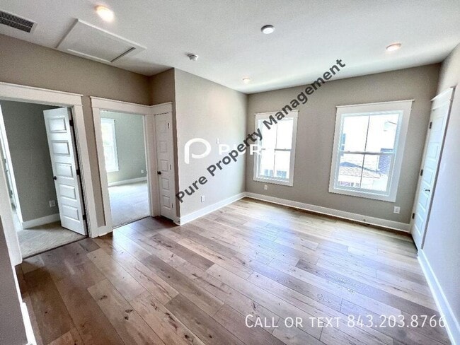Building Photo - 2225 Cultura Cir