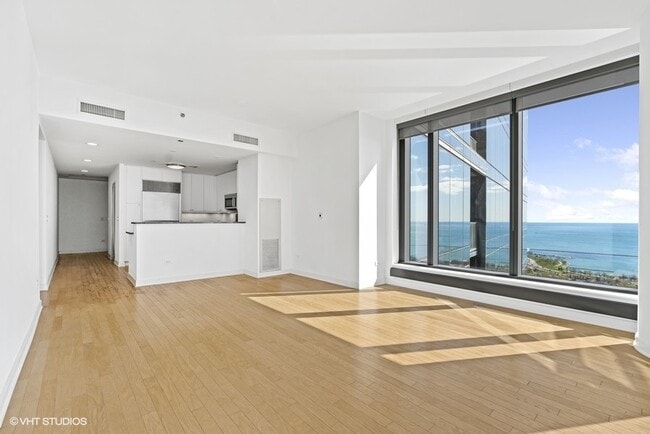 Building Photo - 60 E Monroe St