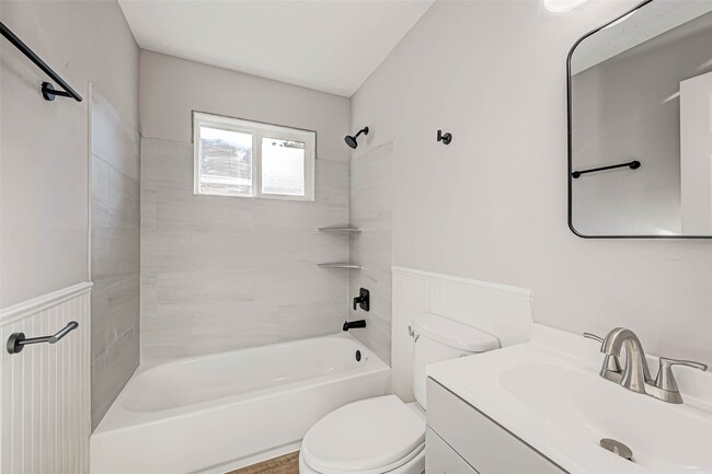 Building Photo - 24026 Tayloe House Ln