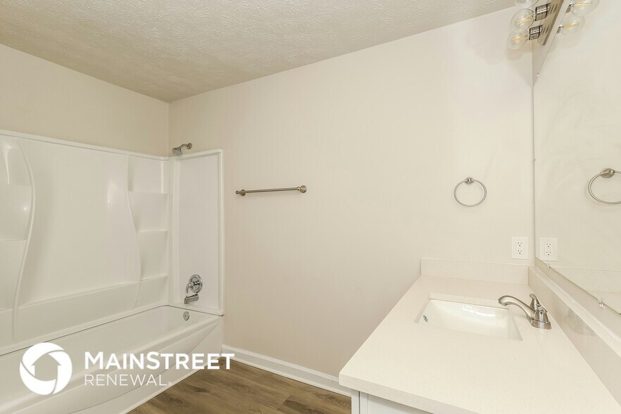 Building Photo - 1070 Salisbury Trail