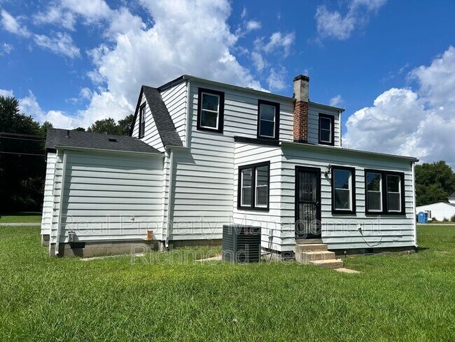 Building Photo - 1812 Gatewood Ave