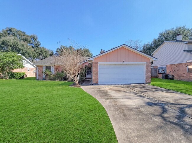Building Photo - 412 Land Grant Dr